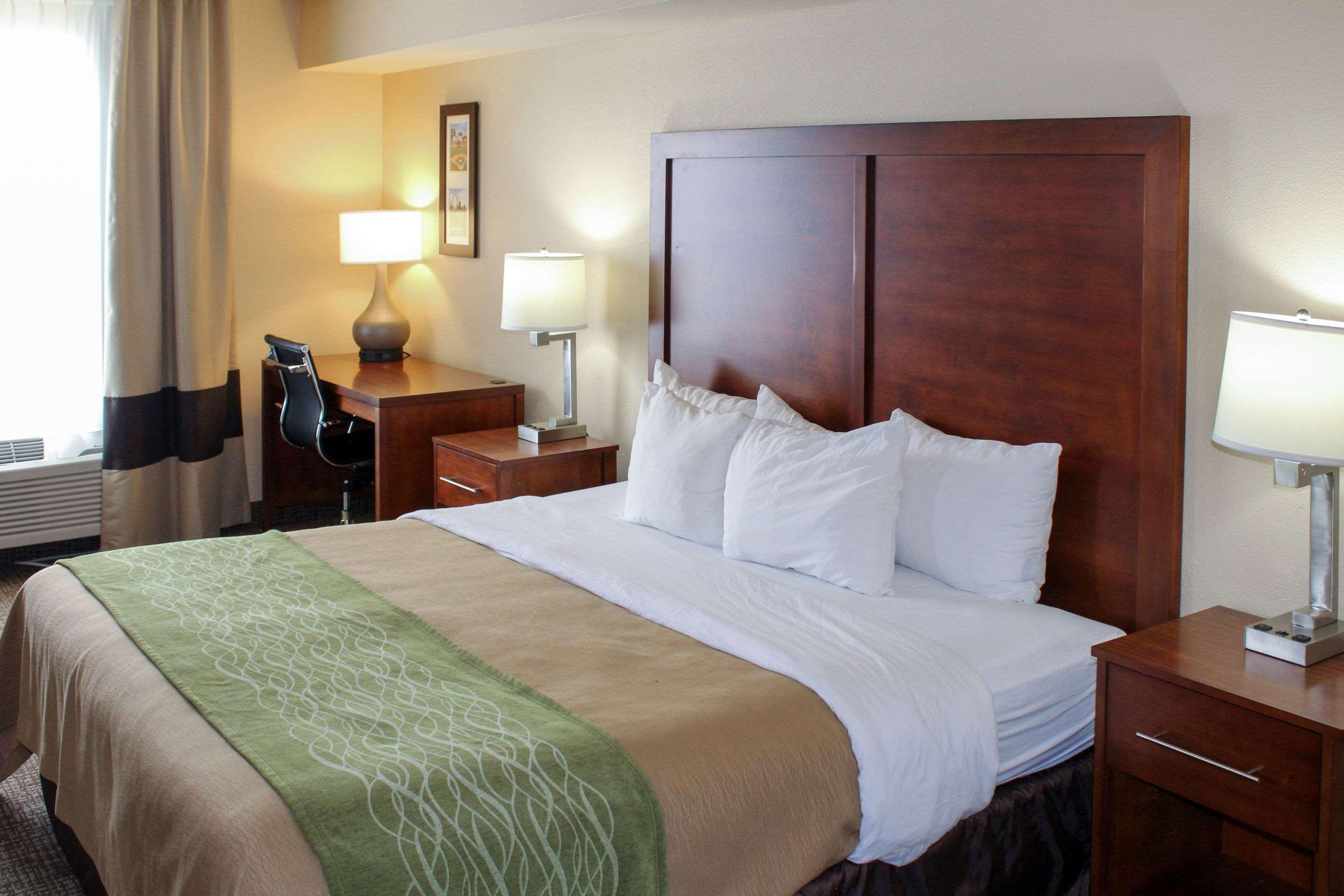 Comfort Inn & Suites St Louis - Chesterfield Ngoại thất bức ảnh