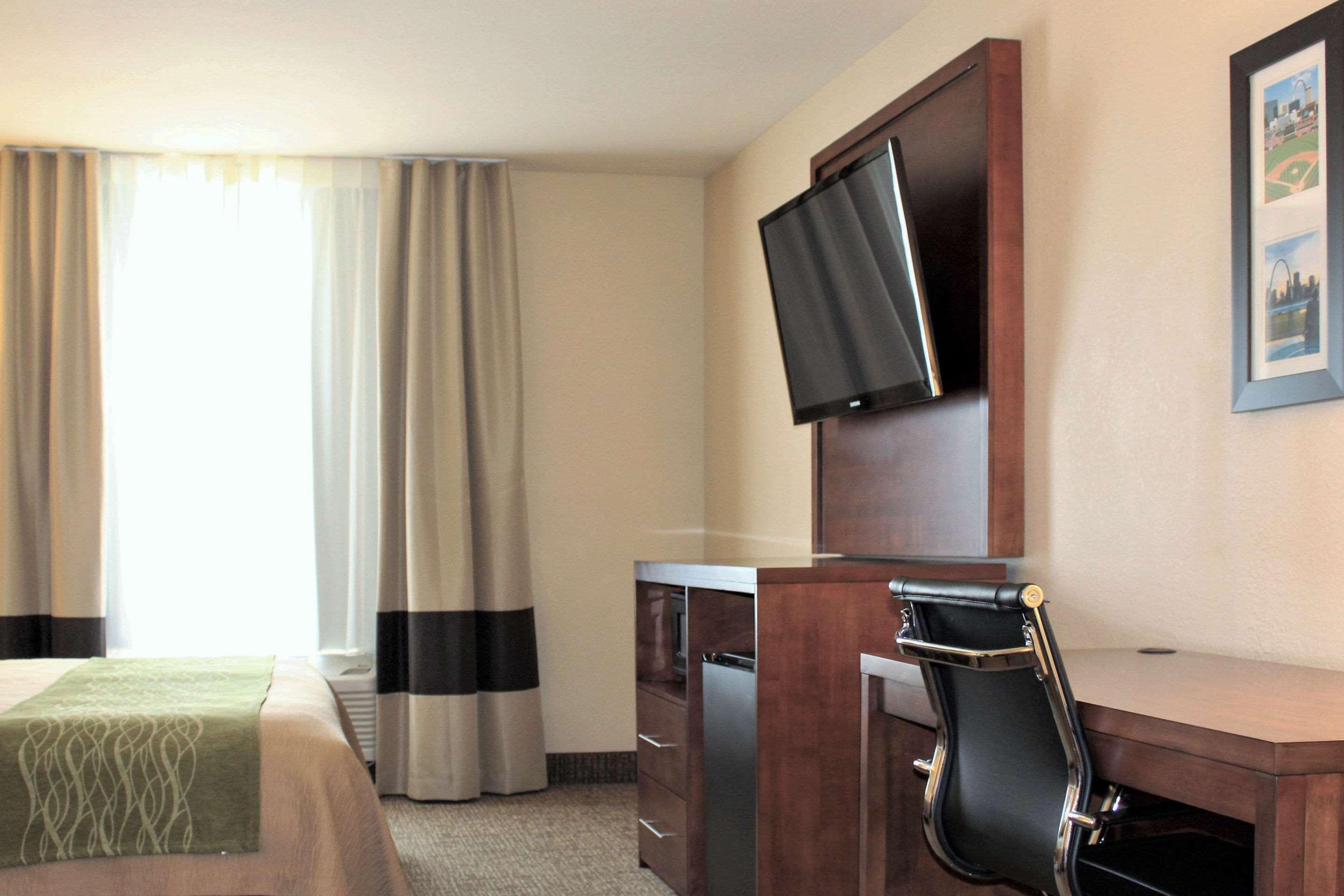 Comfort Inn & Suites St Louis - Chesterfield Ngoại thất bức ảnh